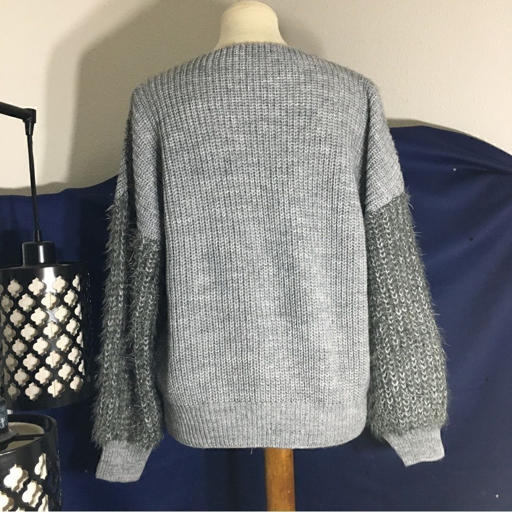 Berretti Gray Knit Sweater Top Size Small - Picture 4 of 8